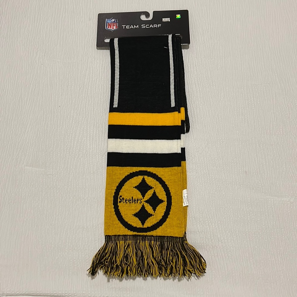 FINAL OFFER Brand New Steelers Scarf